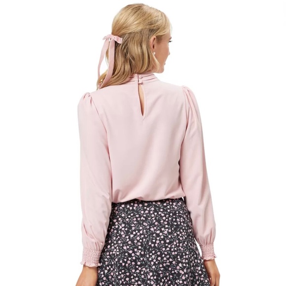 REVIEW ‘Keeley’ Blouse in Blush Pink, a Size 14 - Picture 2 of 8